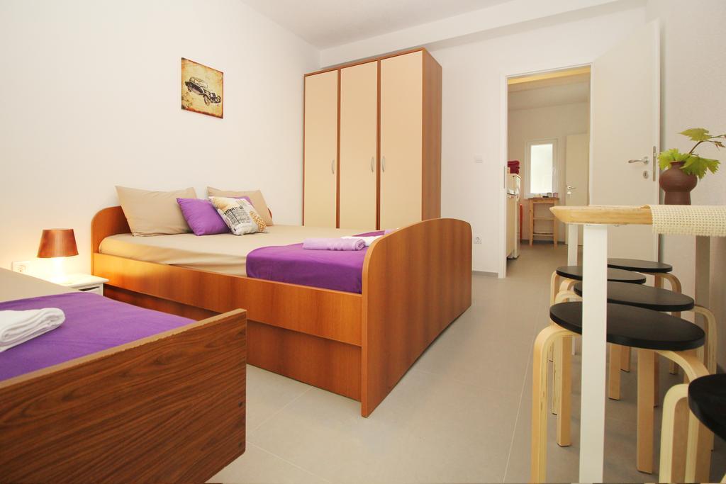 Stanicicke Apartments Baska Voda Bagian luar foto